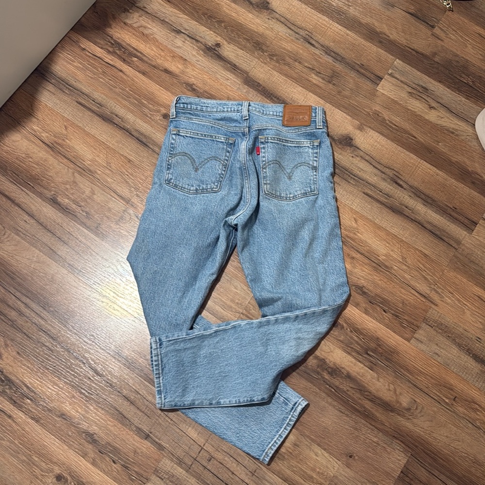 Levi’s Wedgie Jean - Picture 3 of 4